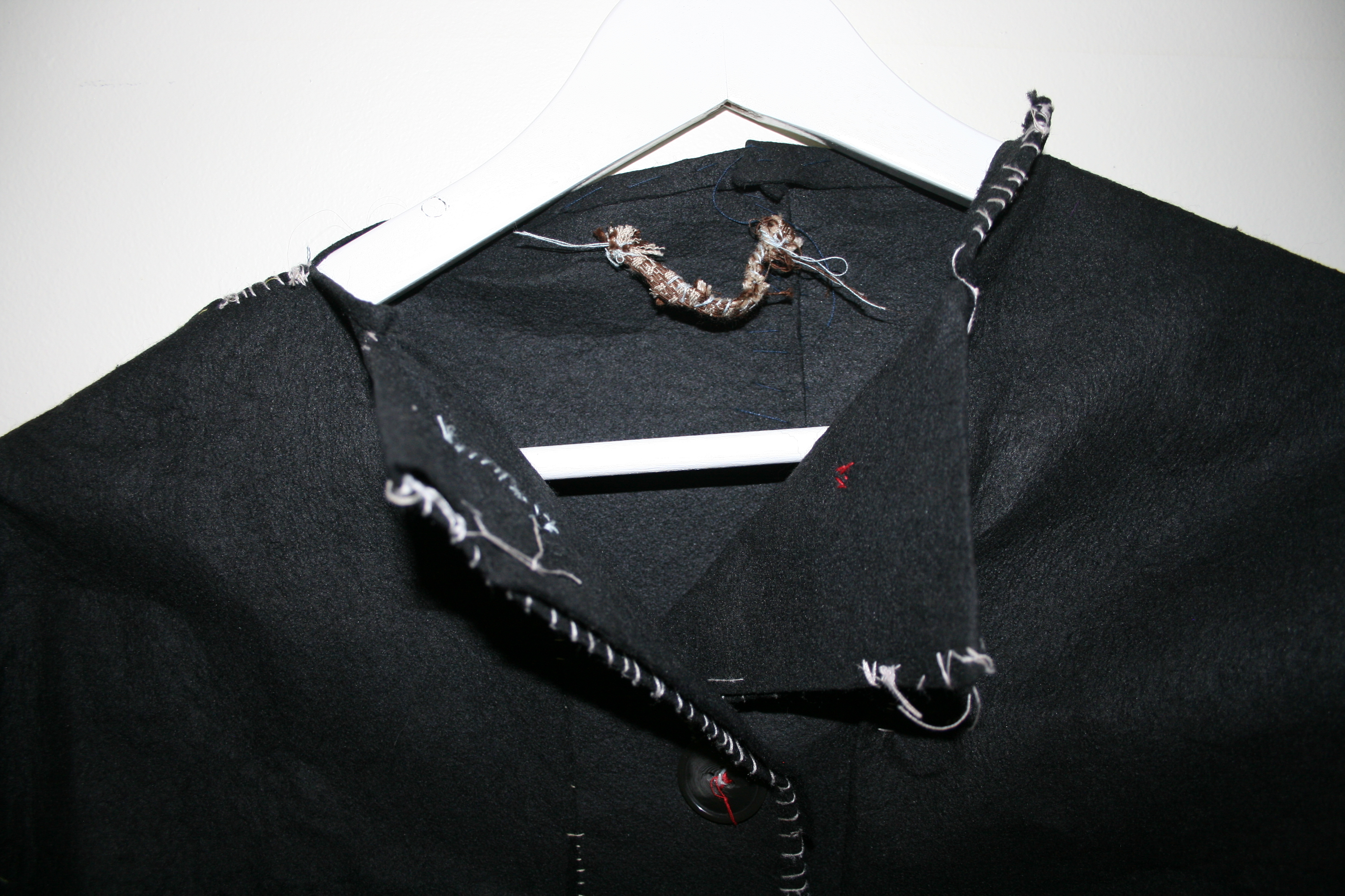 COAT detail shot D