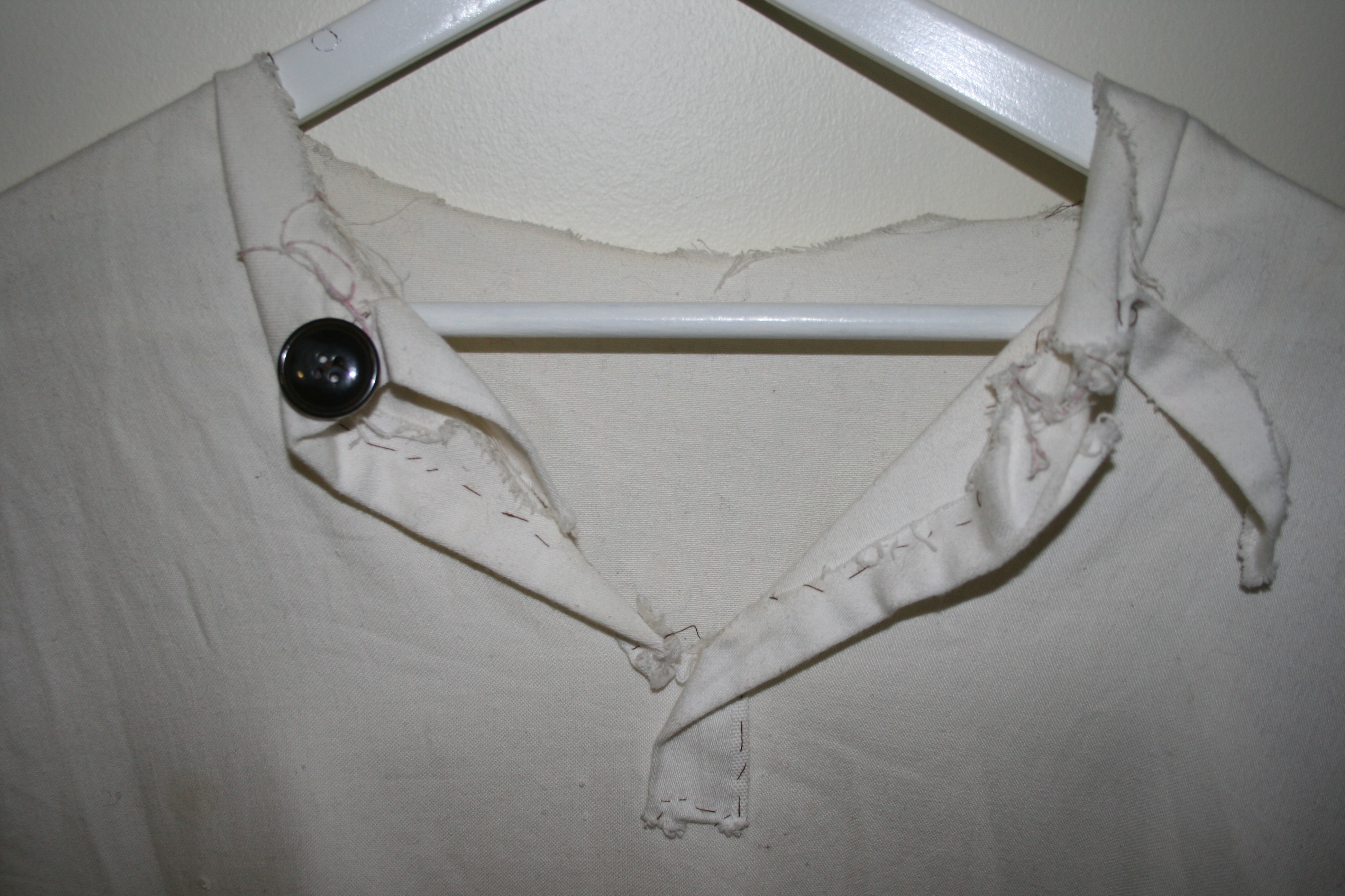 SHIRT detail shot C