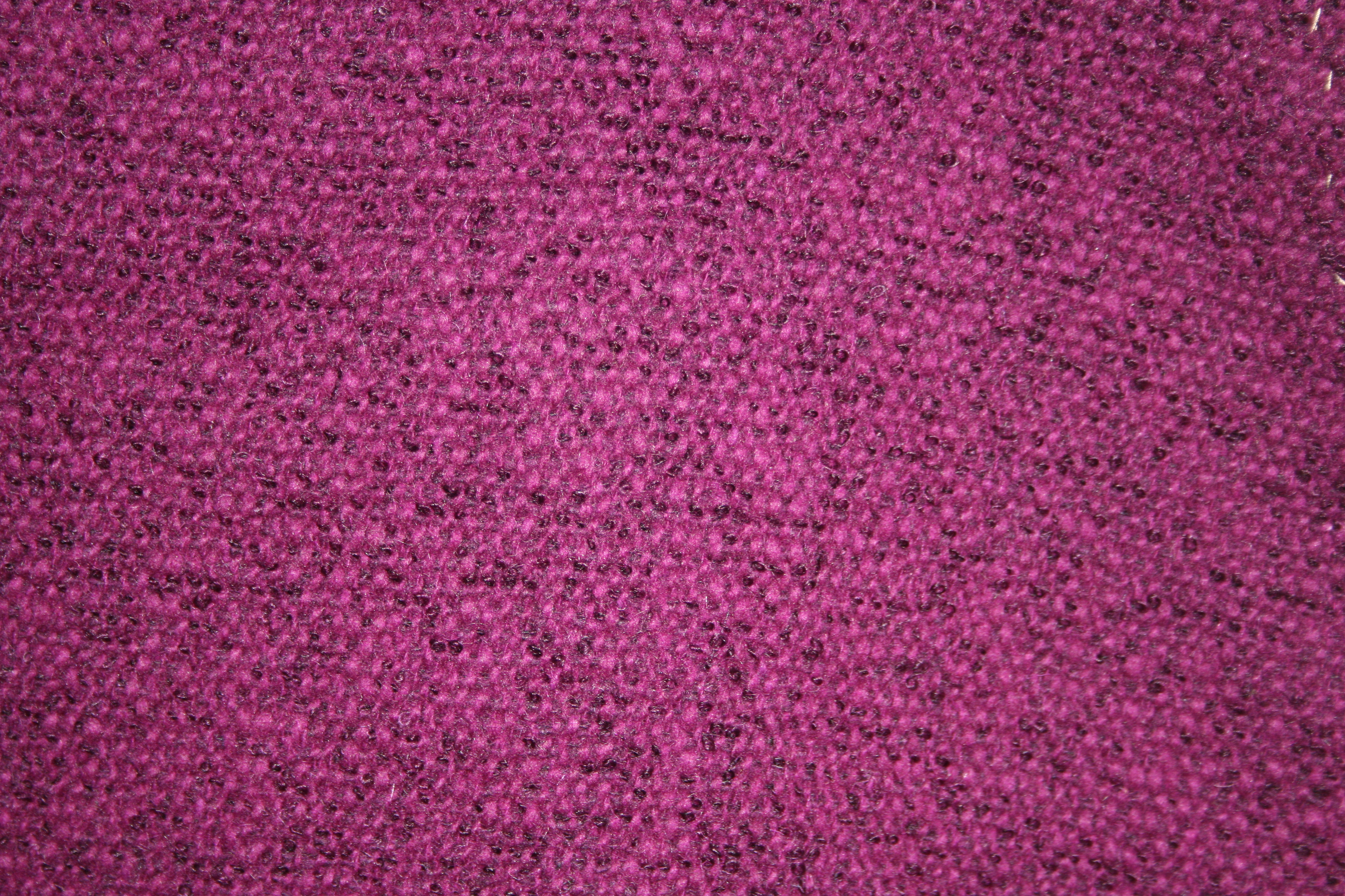 VEST detail shot B